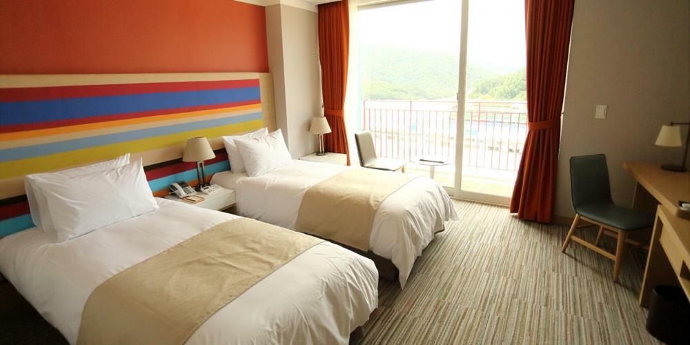 Take Hotel & Resort Inje Speedium מראה חיצוני תמונה