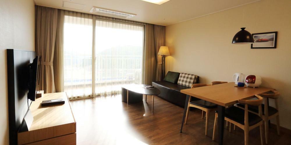 Take Hotel & Resort Inje Speedium מראה חיצוני תמונה